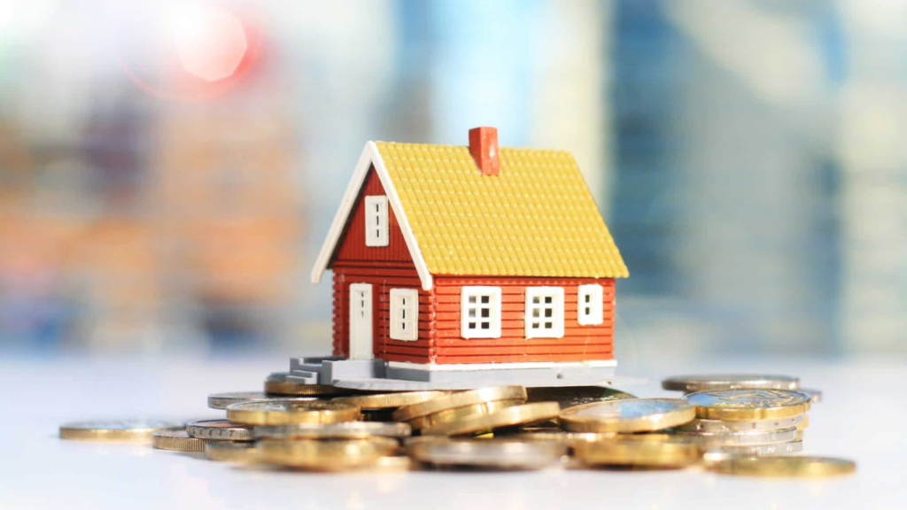 Overview of real estate investment strategies including flipping, rentals, and appreciation.