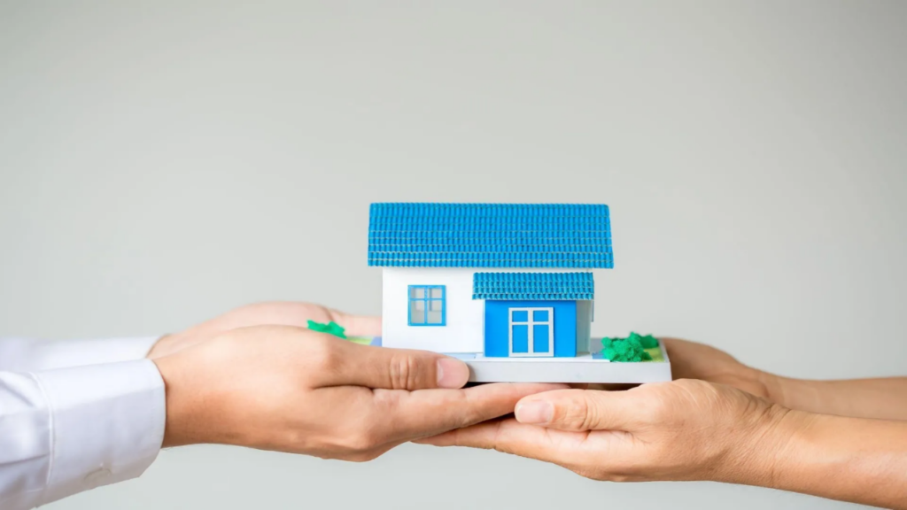 Visual representing how co-owning property can maximize tax deduction benefits.