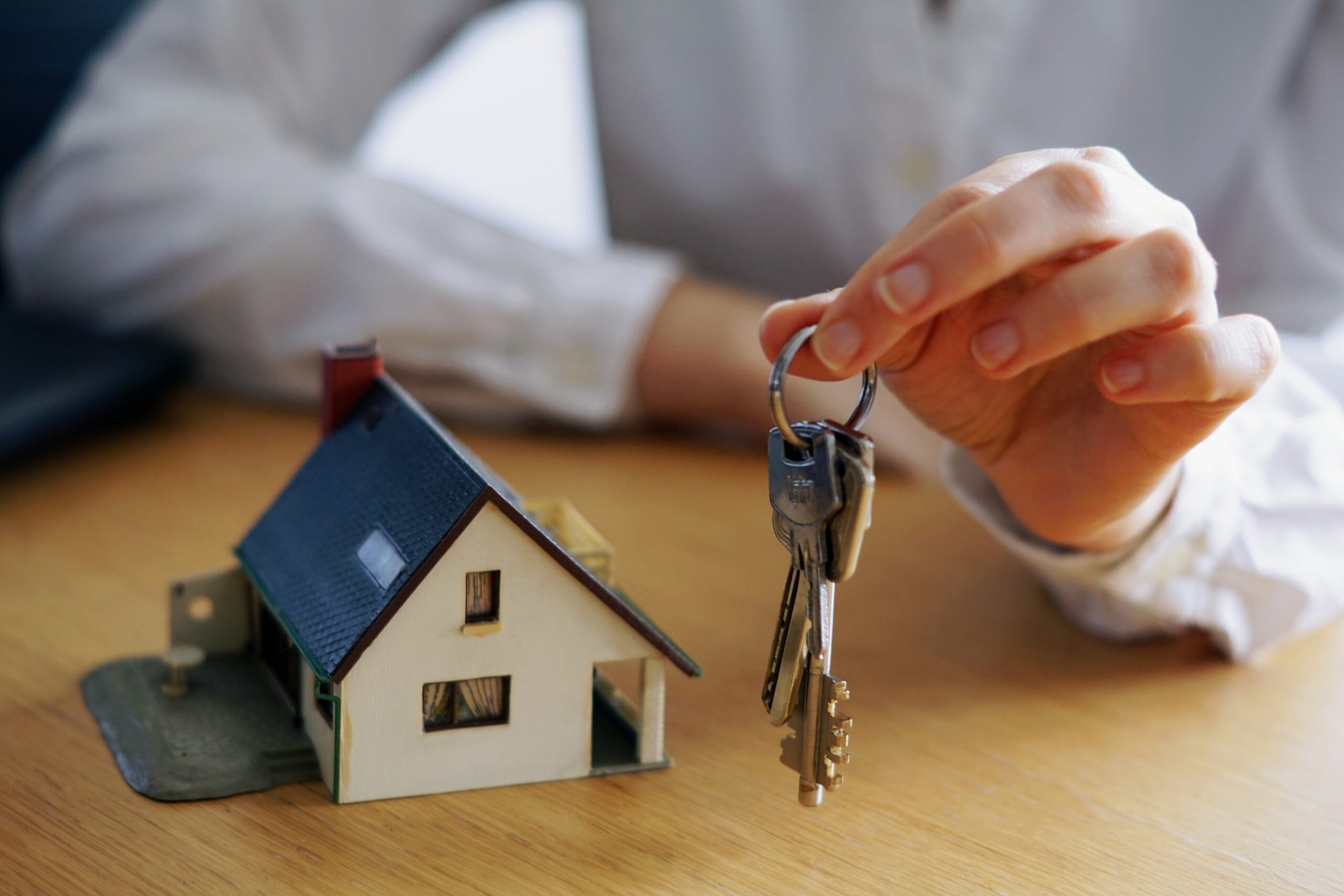When Is the Right Time to Buy a Ready to Move In Home?